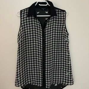 Black and White Sleeveless Button Down Shirt